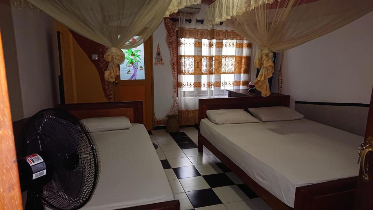 Leopard City Hostel Yala Tissamaharama Exterior photo