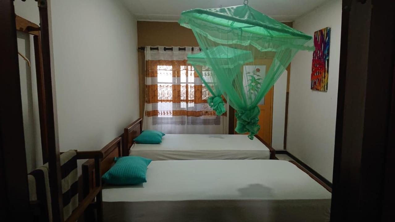 Leopard City Hostel Yala Tissamaharama Exterior photo