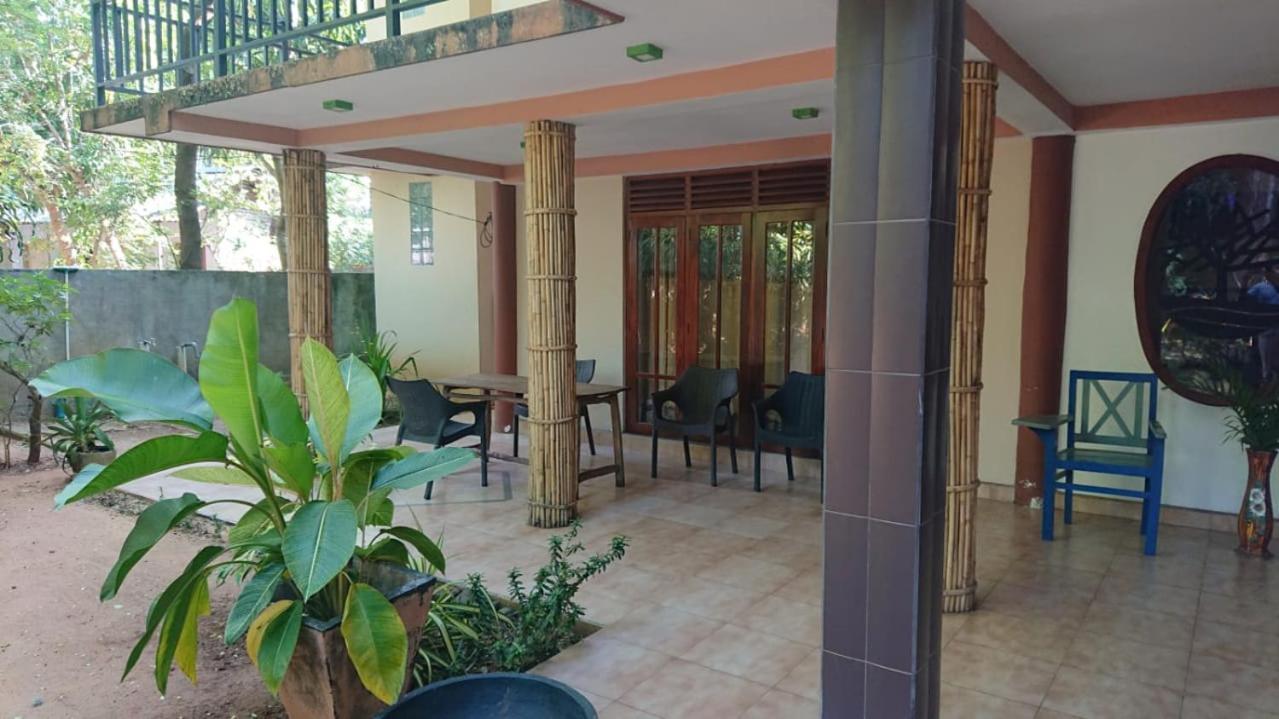Leopard City Hostel Yala Tissamaharama Exterior photo