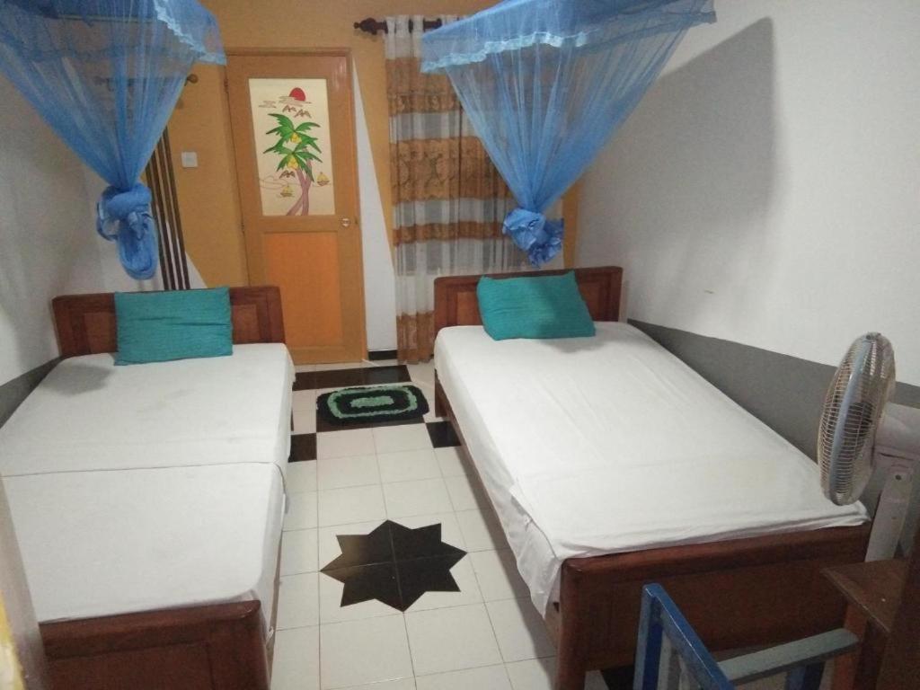 Leopard City Hostel Yala Tissamaharama Exterior photo