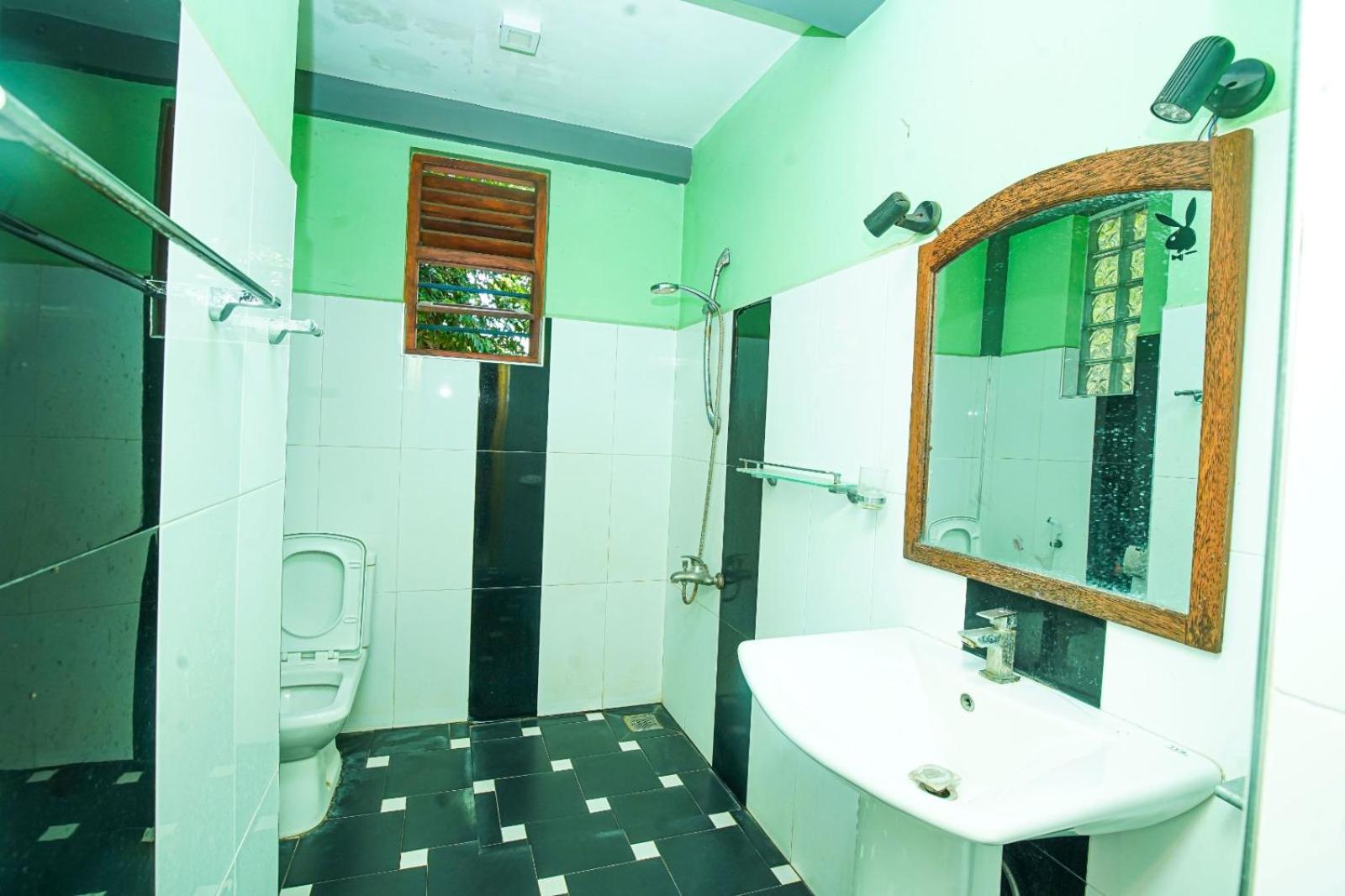 Leopard City Hostel Yala Tissamaharama Exterior photo
